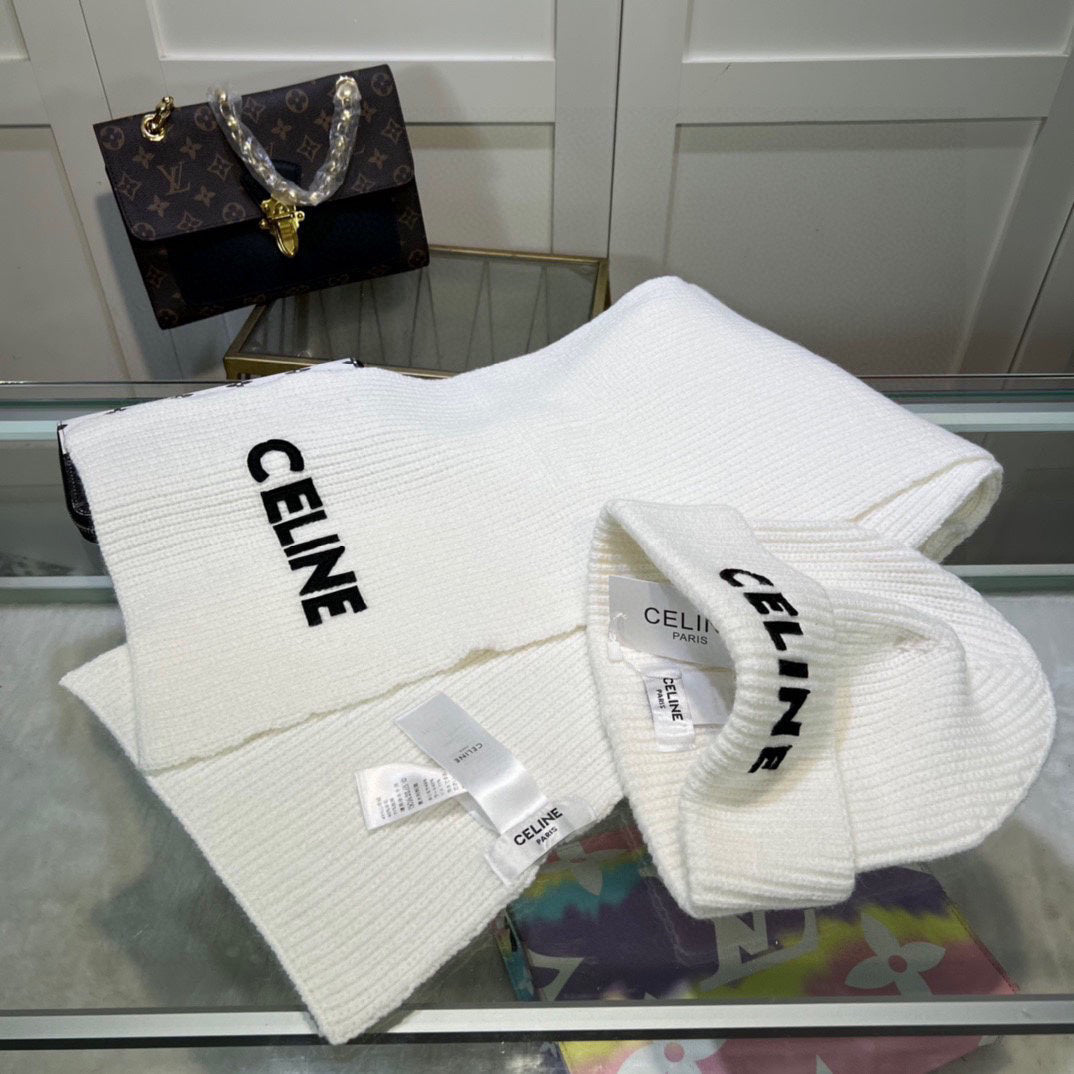 CL 2-Piece Set Beanie and Scarf